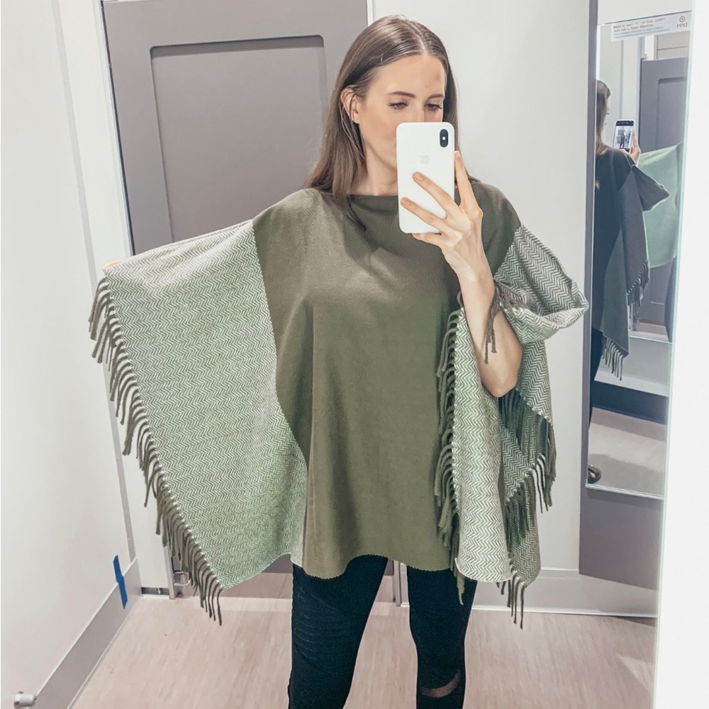 Universal Thread Poncho